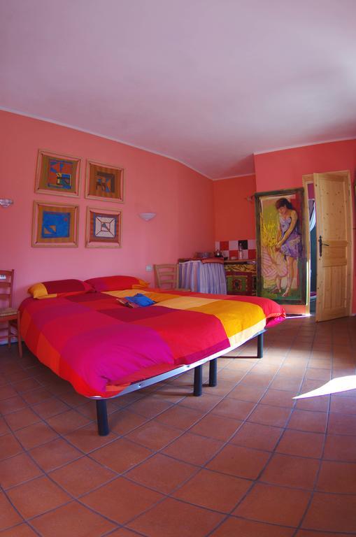 Agriturismo Terre Del Mistero Apricale Exteriör bild